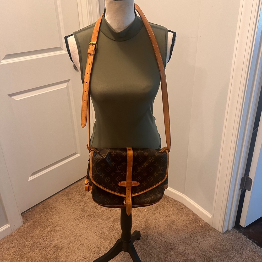 Authentic Louis Vuitton Brown Monogram  crossbody bag